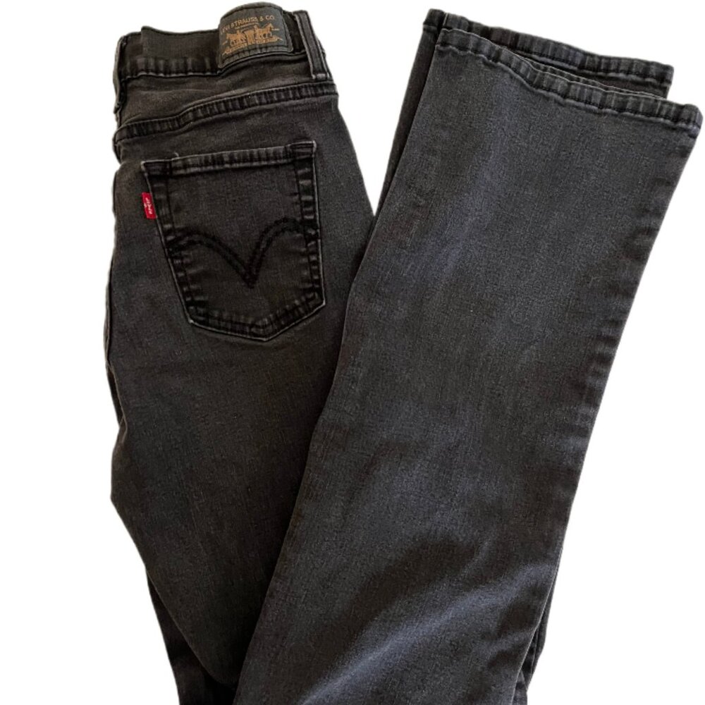 Levi's Women's High Rise Straight Jeans in Washed Black